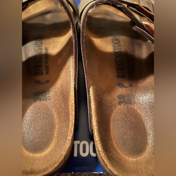 Birkenstock’s slides - Picture 2 of 9